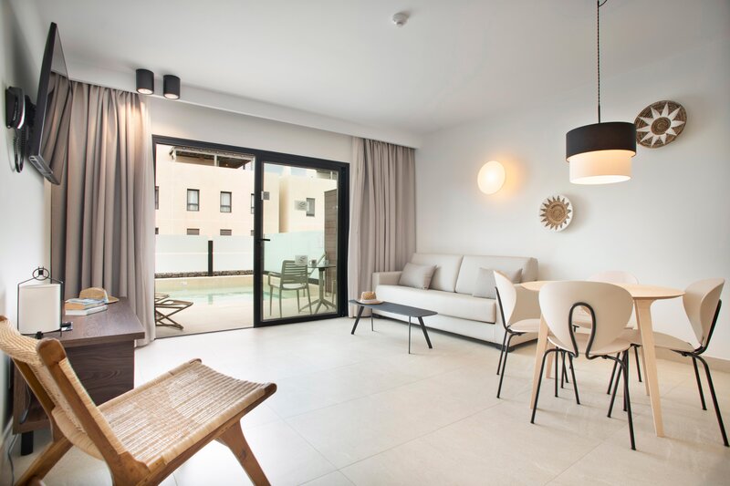 Coral Cotillo Reef 80