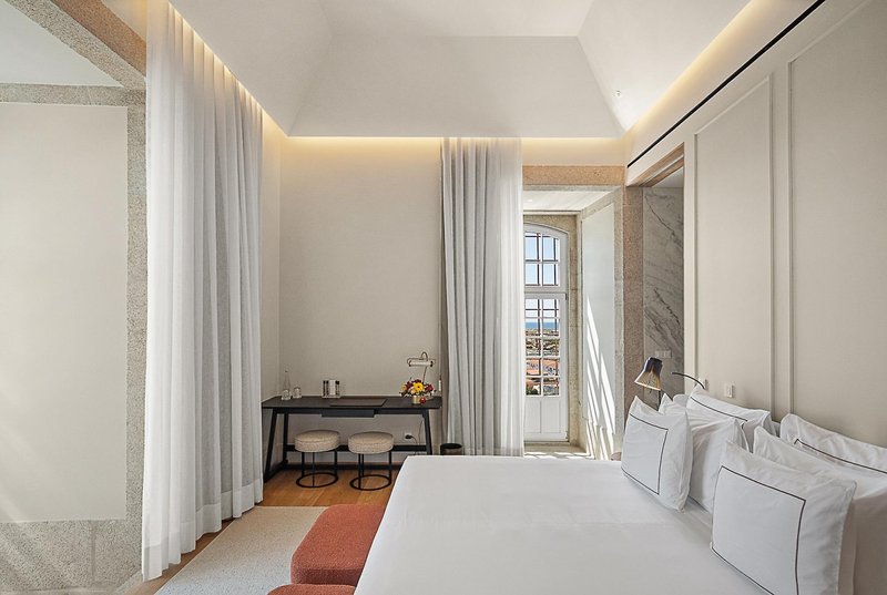 The Lince Santa Clara 34