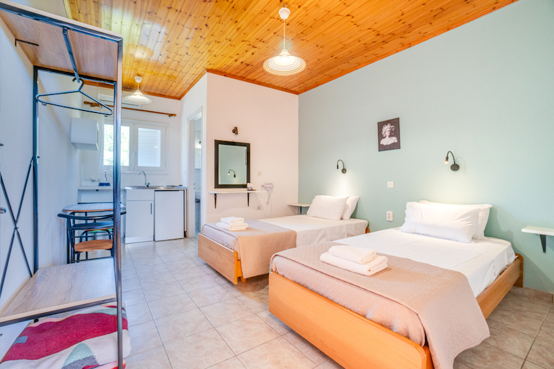 Sandy Beach Complex 73