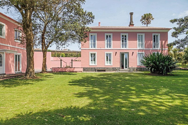 Solar dos Cantos Botanic House & Garden 2