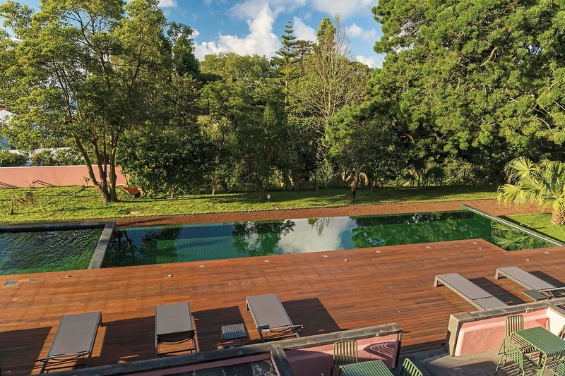 Solar dos Cantos Botanic House & Garden 10