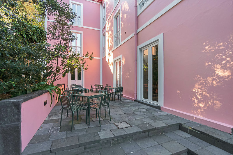 Solar dos Cantos Botanic House & Garden 13