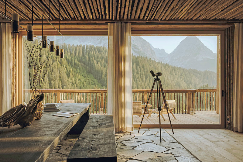 Eriro Alpine Hide 2
