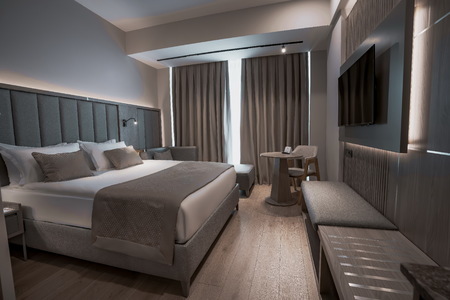 Renex Hotels 5