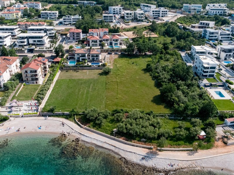 Hadrie Luxury Resort and Villas Azimut 4