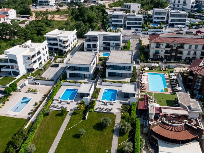 Hadrie Luxury Resort and Villas Azimut 10