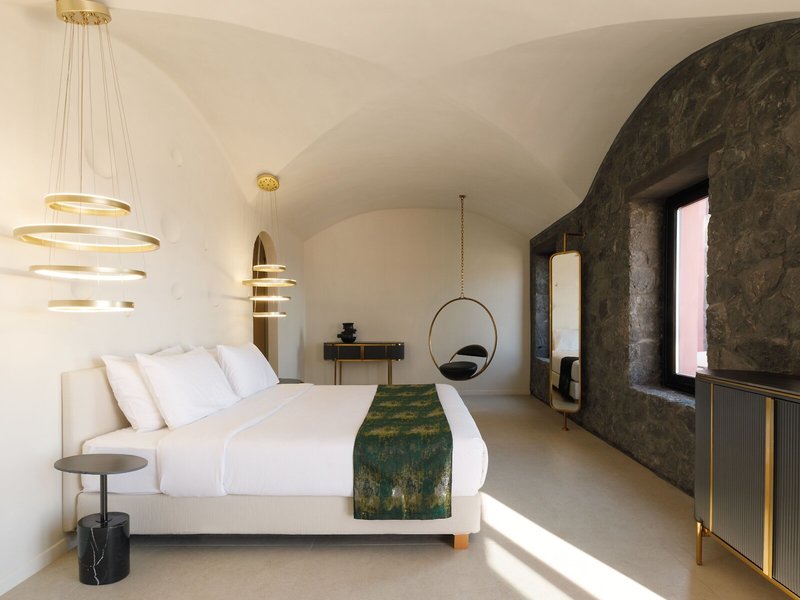 Elysian Retreat 30