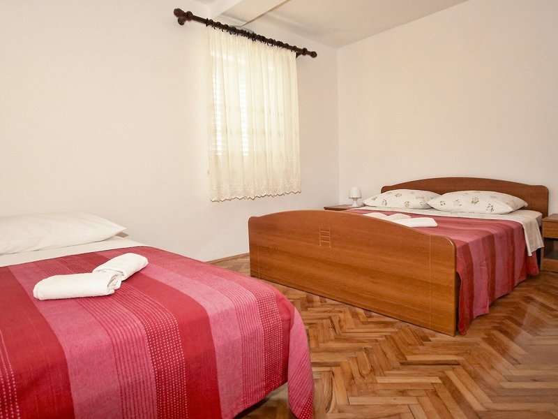 Apartments Snjezana 23