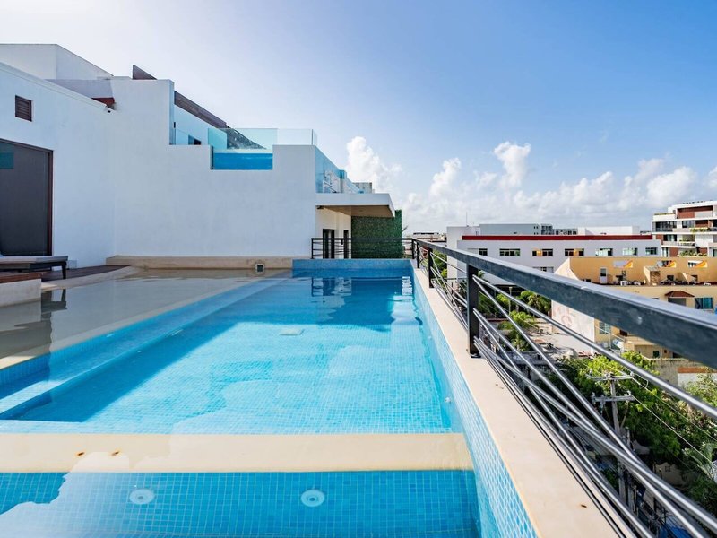 Emiliano 42 Condos Boutique 3