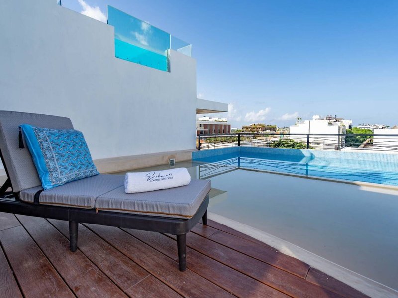 Emiliano 42 Condos Boutique 4