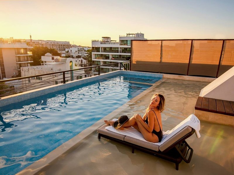 Emiliano 42 Condos Boutique 5