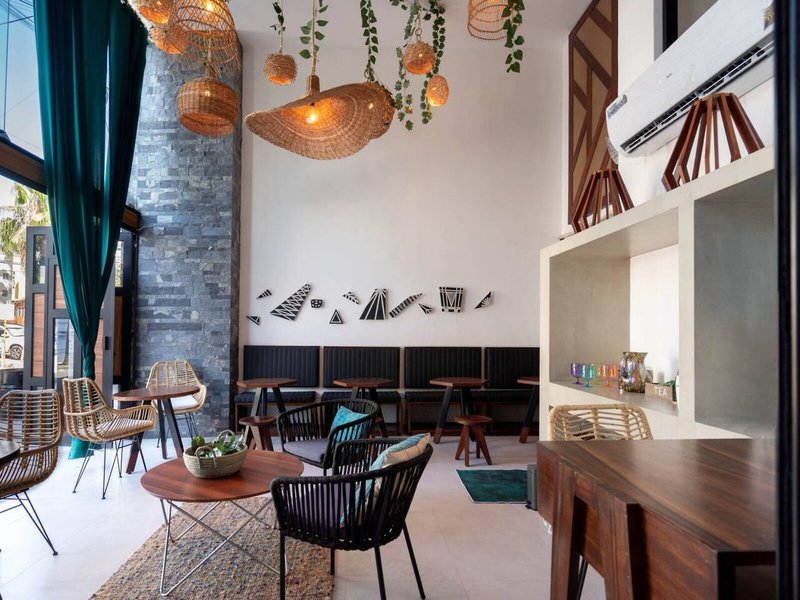 Emiliano 42 Condos Boutique 12