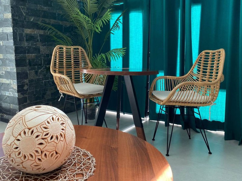 Emiliano 42 Condos Boutique 13