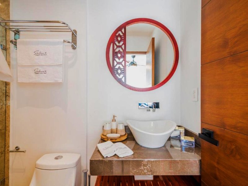 Emiliano 42 Condos Boutique 28