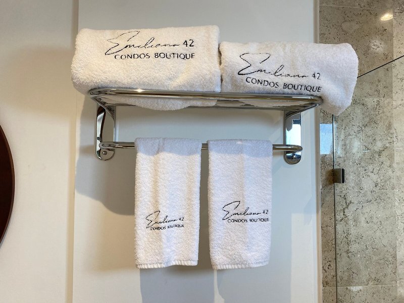 Emiliano 42 Condos Boutique 40