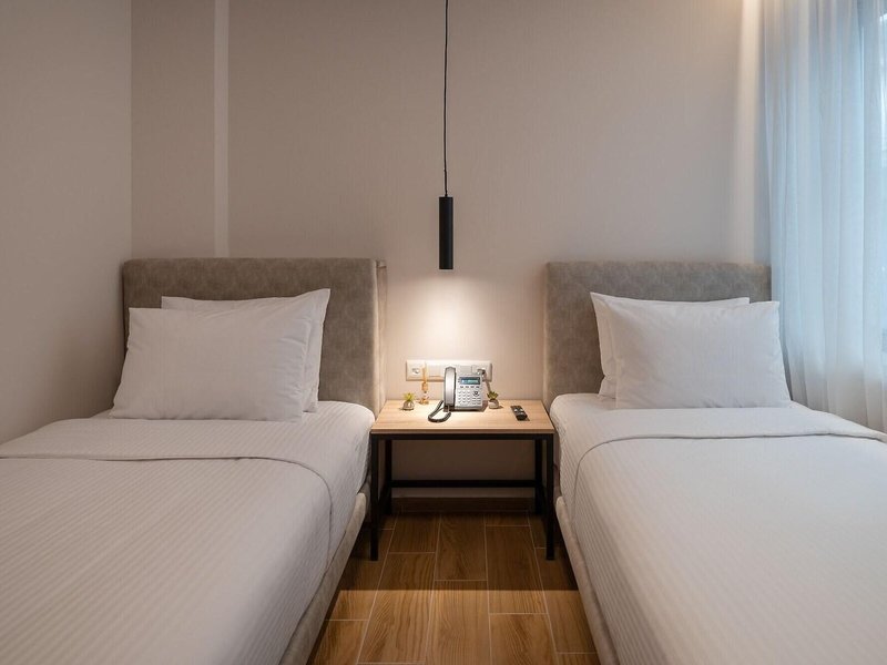 IRA Hotel 20