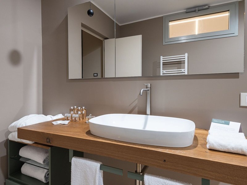 Torre Assunta Hotel 24 - Bathroom Example