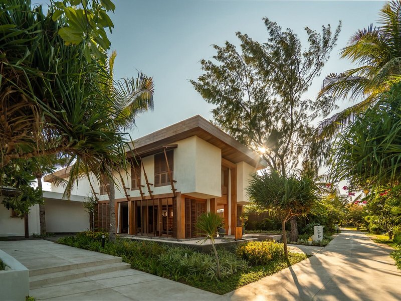 COCANA Resort 1