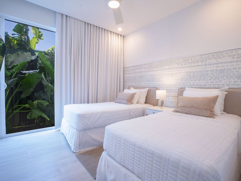 Palm Grove Villas & Hotel 7