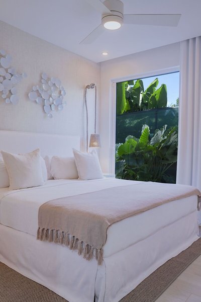 Palm Grove Villas & Hotel 9