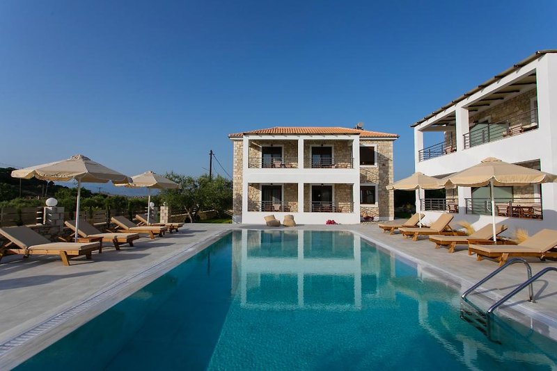 Michelangelo Suites & Apartments 4