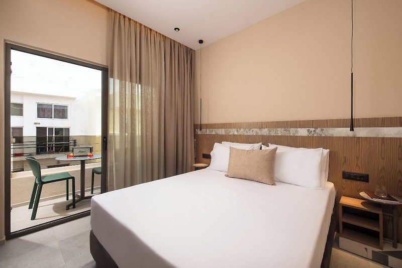Cosmeen Lifestyle Boutique Stay 5