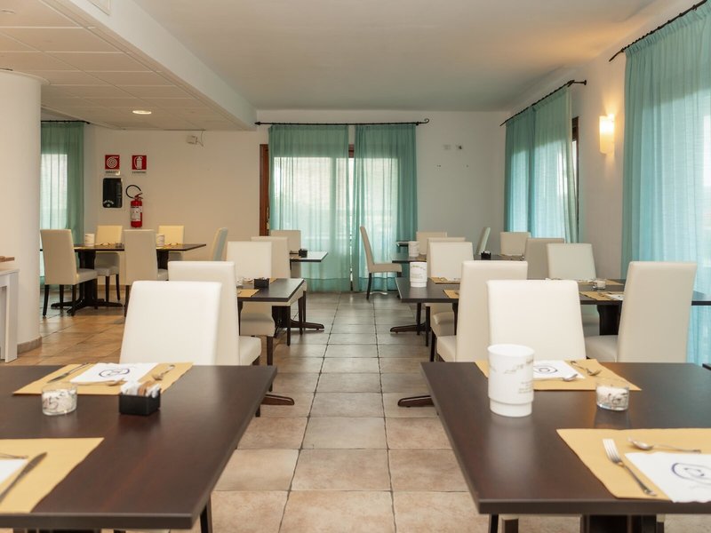 Diana Hotel 13
