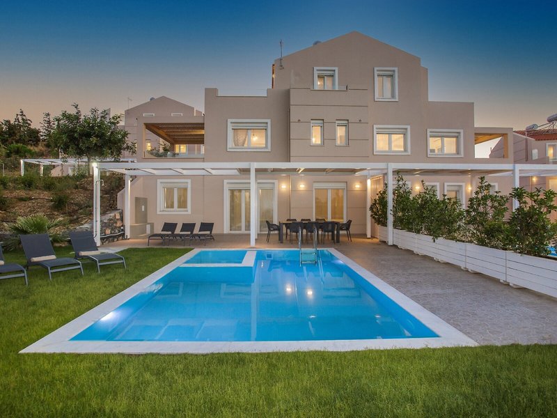Blue Hills Villas 1
