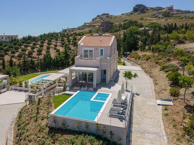 Blue Hills Villas 2