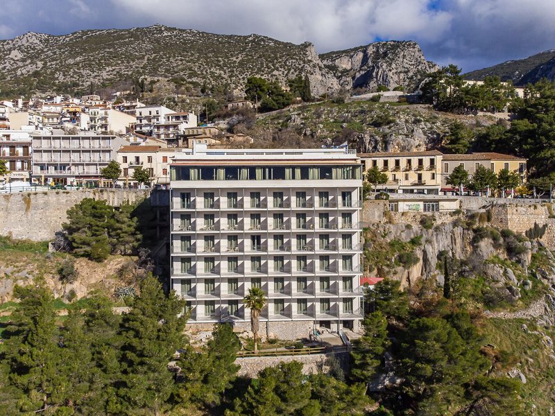 V Hotel Delphi
