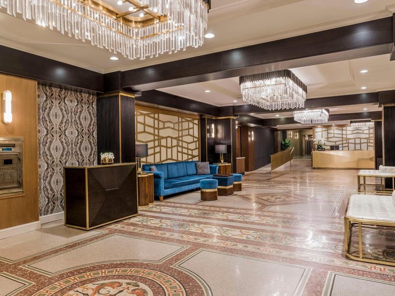 Radisson Martinique on Broadway 9