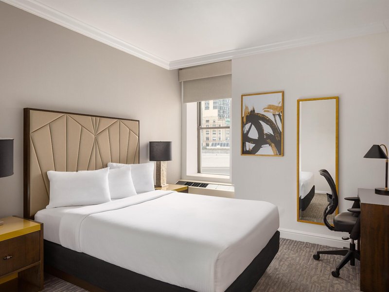 Radisson Martinique on Broadway 32
