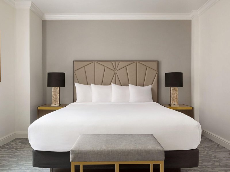 Radisson Martinique on Broadway 33