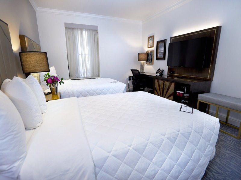 Radisson Martinique on Broadway 38