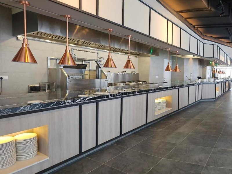 Wyndham Ion Majestic Hotel 9