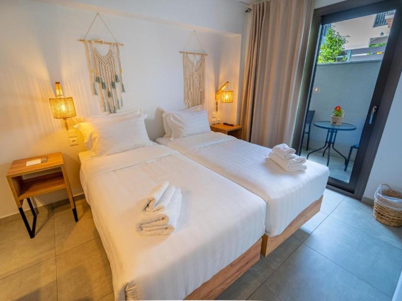 Niso Skiathos 20