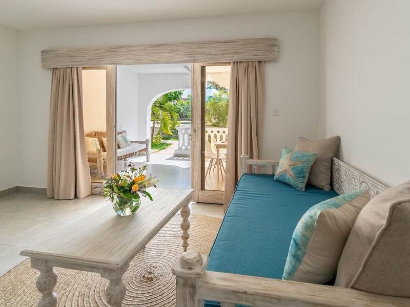 Hibiscus Home & Apartments 34