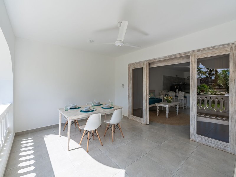 Hibiscus Home & Apartments 37