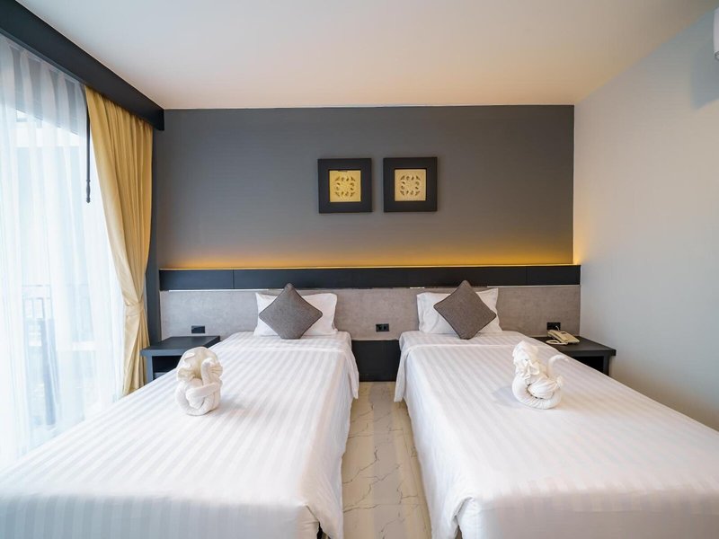 LHC Hotel and Resort 8