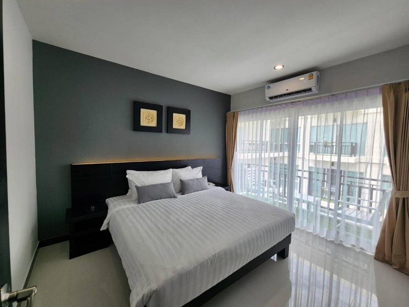 LHC Hotel and Resort 10