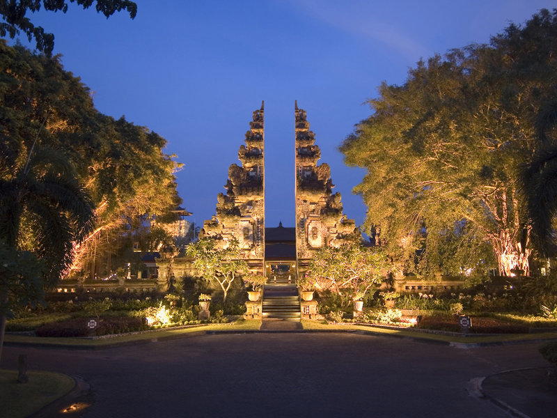 Nusa Dua Beach Hotel & Spa 14