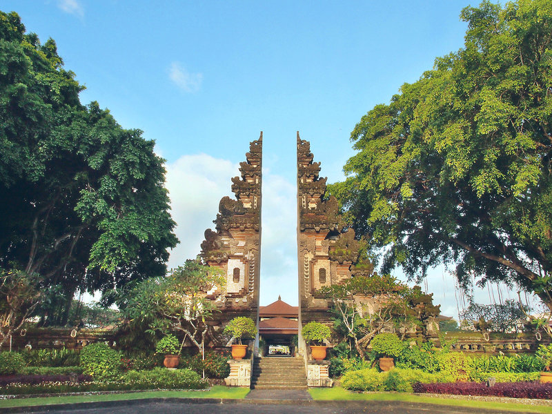 Nusa Dua Beach Hotel & Spa 15