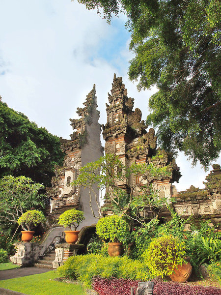 Nusa Dua Beach Hotel & Spa 16