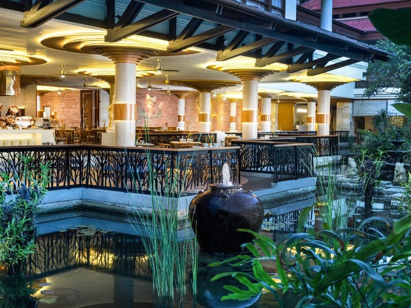 Nusa Dua Beach Hotel & Spa 32