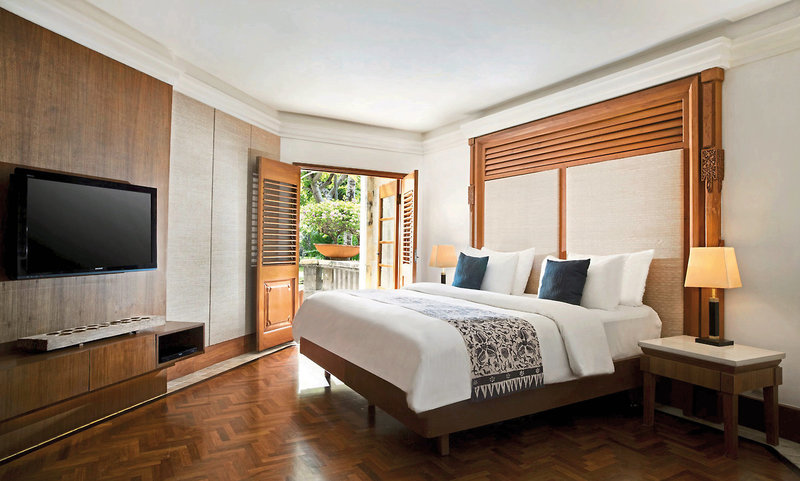 Nusa Dua Beach Hotel & Spa 25