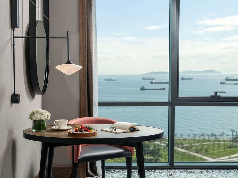 Mövenpick Hotel Istanbul Marmara Sea 15