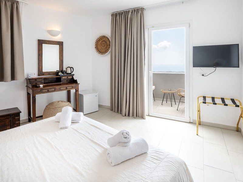 Smy Hotel Orizontes Santorini 11