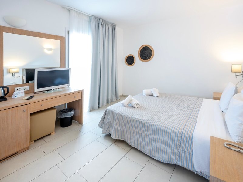 Smy Hotel Orizontes Santorini 30