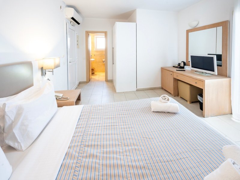 Smy Hotel Orizontes Santorini 31