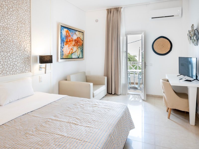 Smy Hotel Orizontes Santorini 37